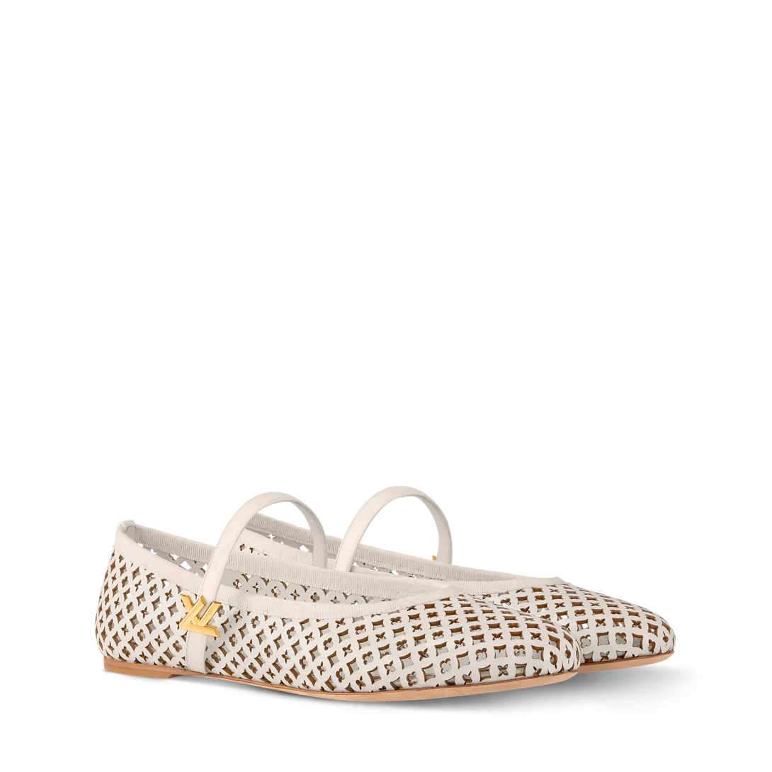 louis-vuitton-romy-flat-ballerina--ASAP2ATC53_PM2_Front view Romy Flat Ballerina – תמונה 1