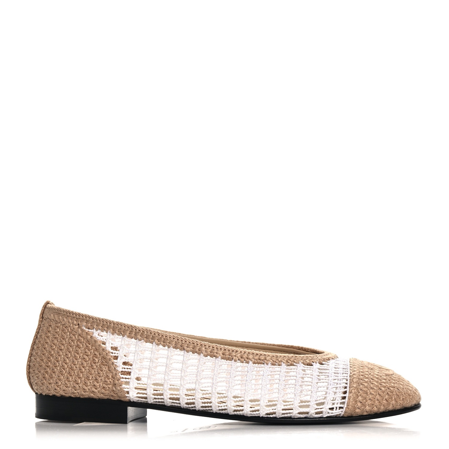 41f2016b77fe2d8e0e8d5c5b737b2743 Chanel White Beige Ballet Flat – תמונה 1